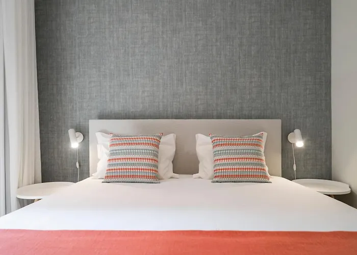 Reis Magos Iv By An Island Apartment *